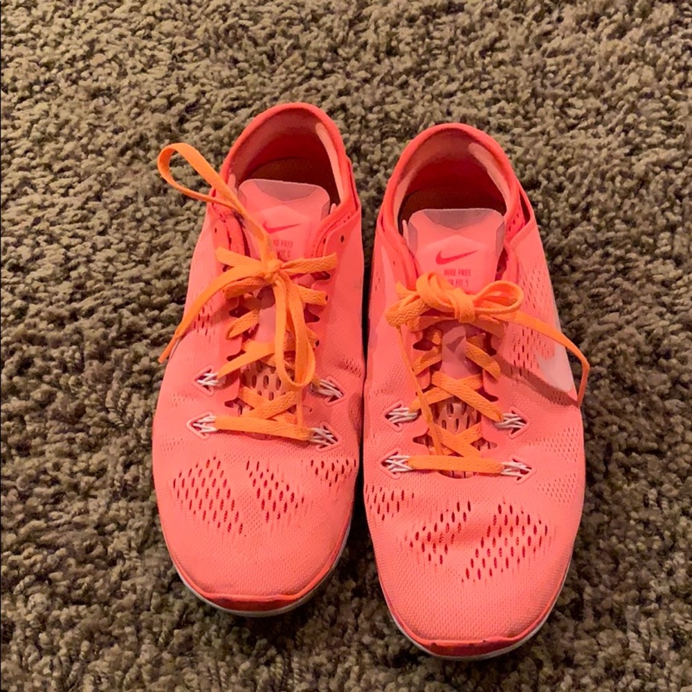 Woman Nike’s